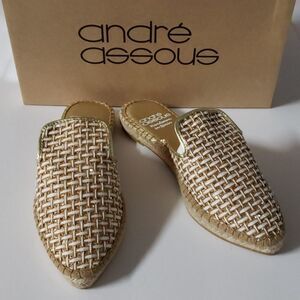 Andre Assous Marsha Closed Toe Mules, size 6